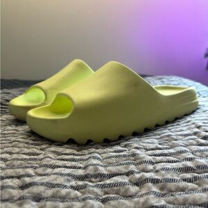 adidas Yeezy Slide glow green size 12